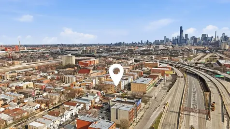 2843 South Wells Street Chicago IL 60616