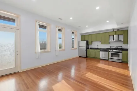 2843 South Wells Street Chicago IL 60616