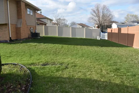 16619 Tudor Lane Tinley Park IL 60477