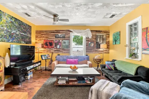 7439 South Ellis Avenue Chicago IL 60619