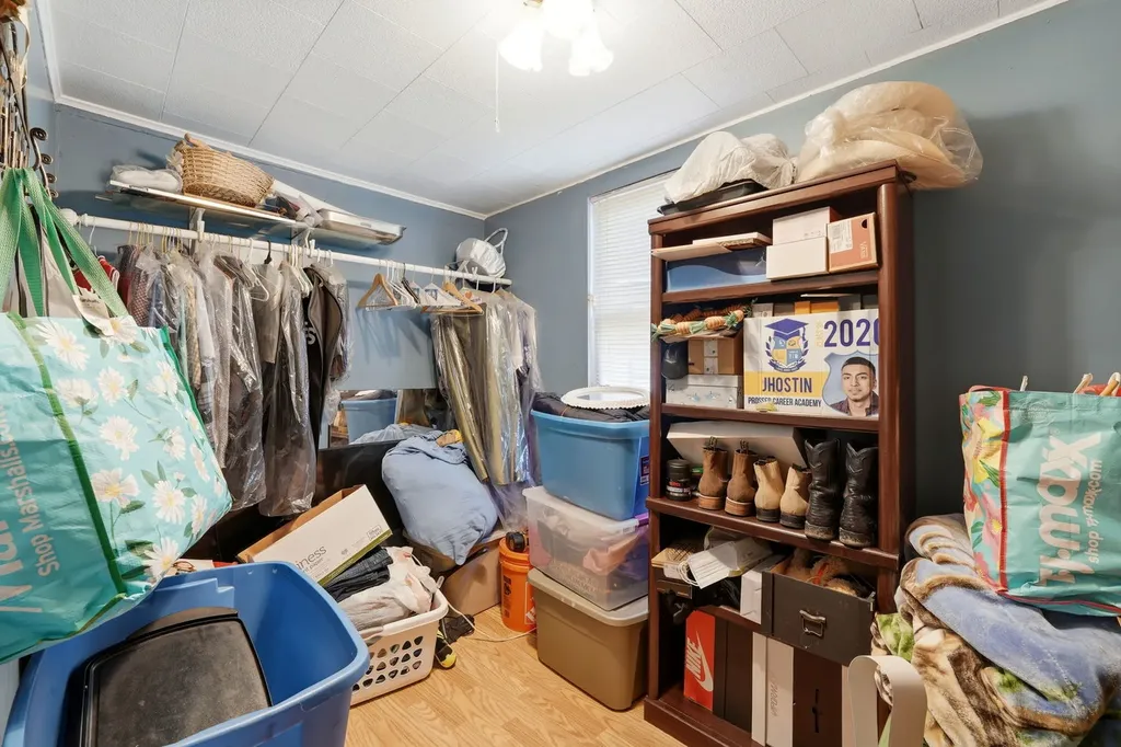 3135 North Kilbourn Avenue Chicago IL 60641