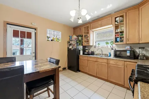 3135 North Kilbourn Avenue Chicago IL 60641