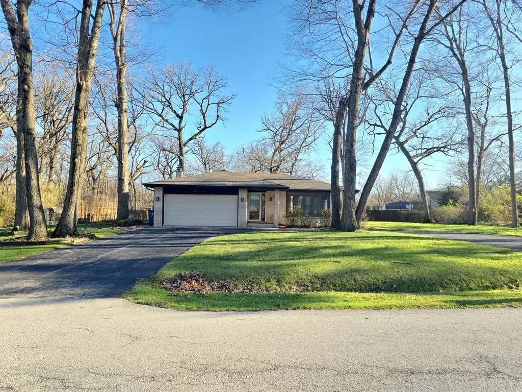 2041 East Gaisor Drive Crete IL 60417