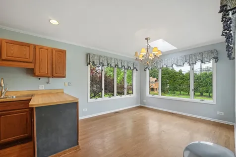 459 East Ridge Avenue Elmhurst IL 60126