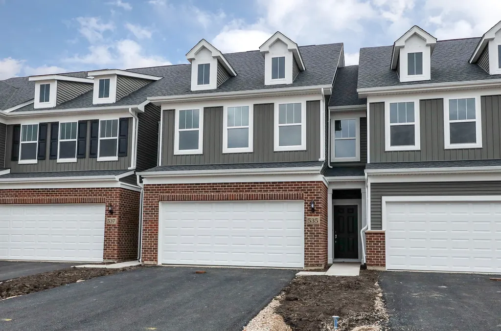 535 Watercress Drive Aurora IL 60504