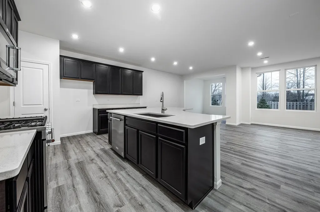 535 Watercress Drive Aurora IL 60504