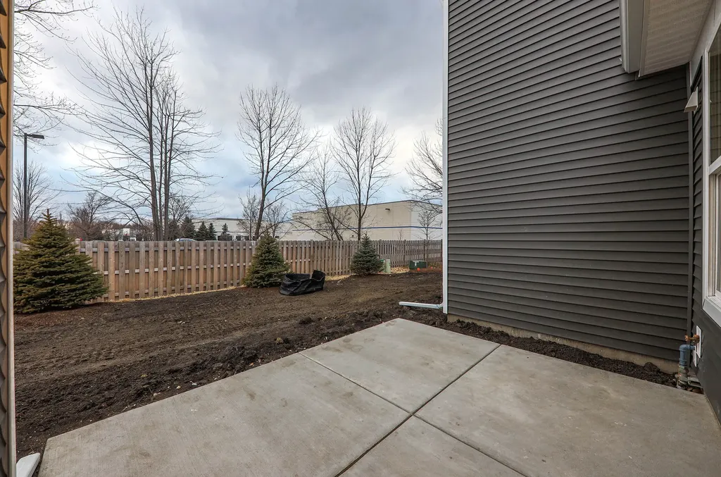 535 Watercress Drive Aurora IL 60504