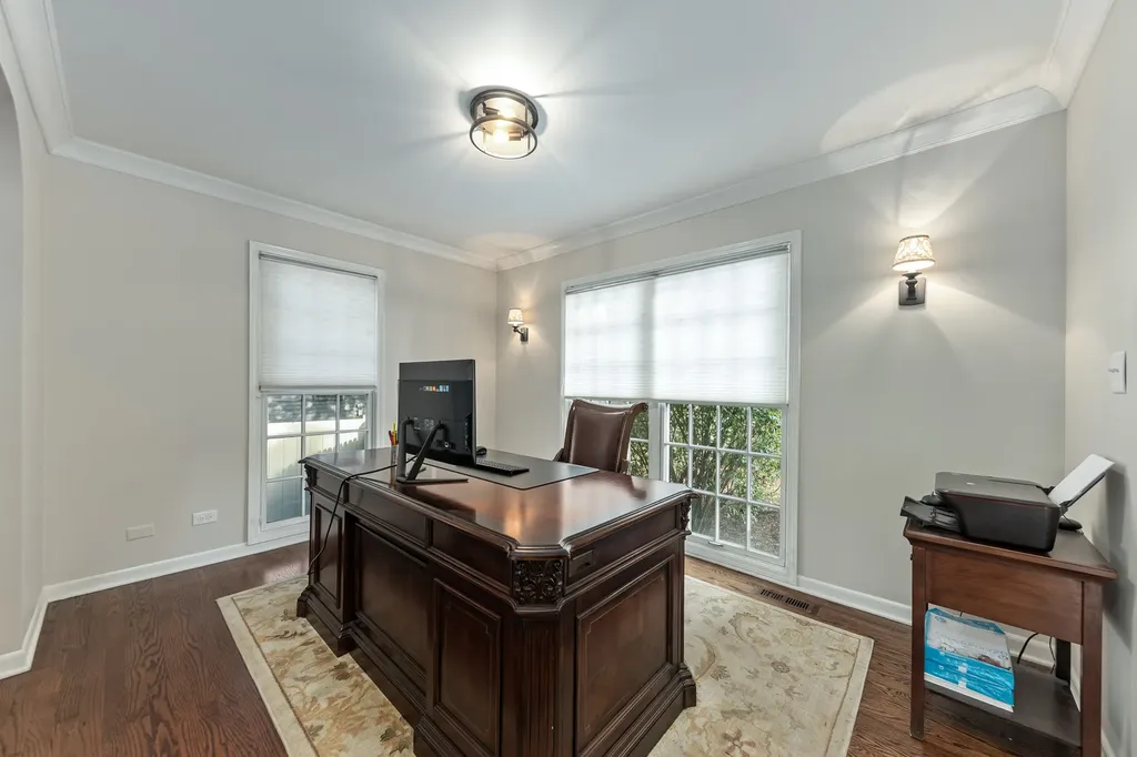 1177 Kenilworth Circle Naperville IL 60540