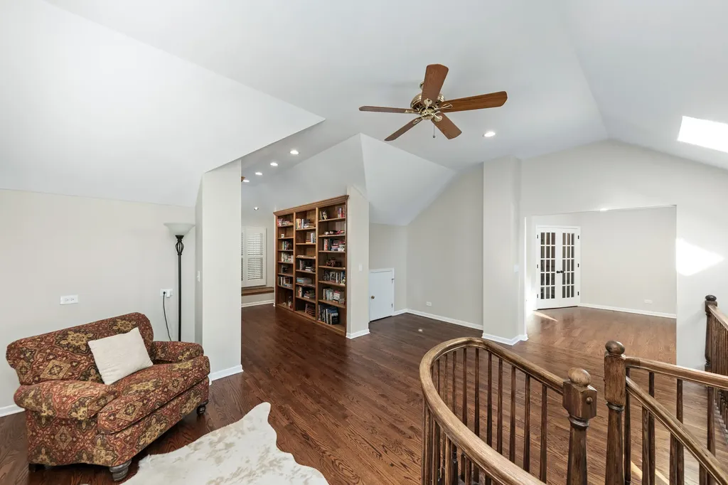1177 Kenilworth Circle Naperville IL 60540