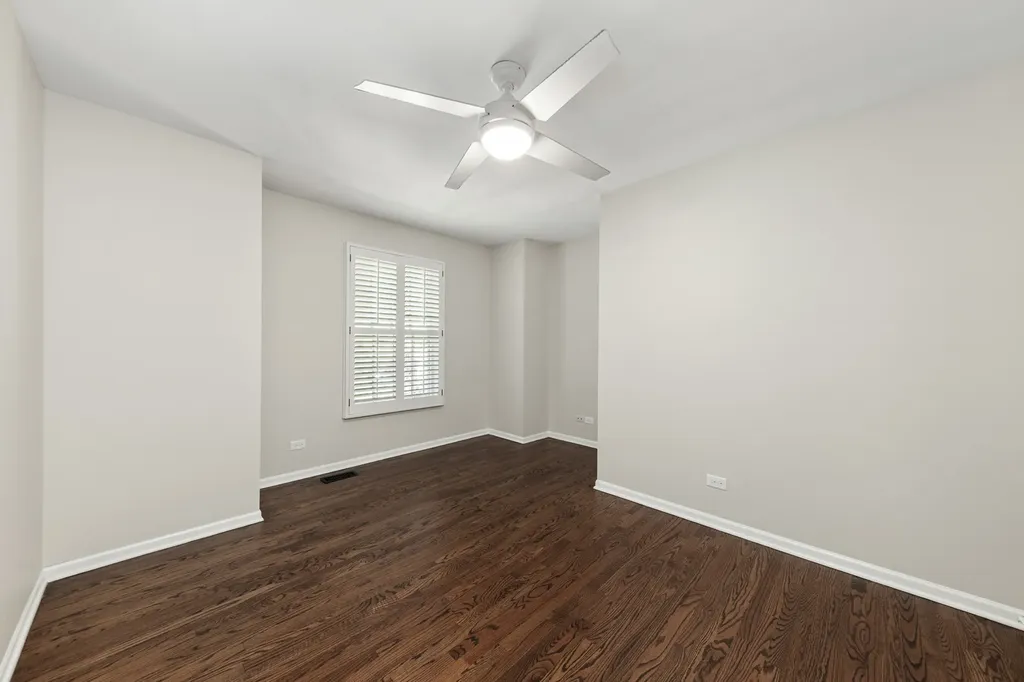 1177 Kenilworth Circle Naperville IL 60540