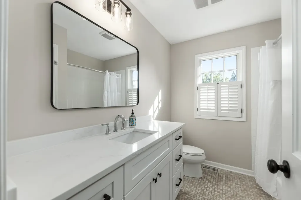 1177 Kenilworth Circle Naperville IL 60540
