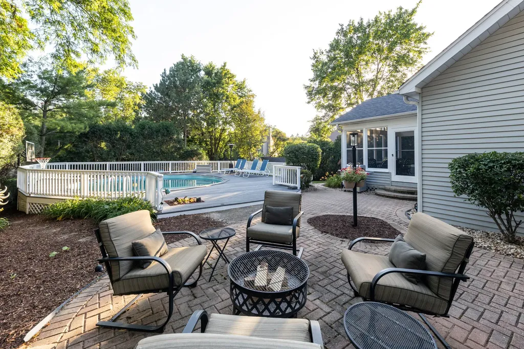 1177 Kenilworth Circle Naperville IL 60540