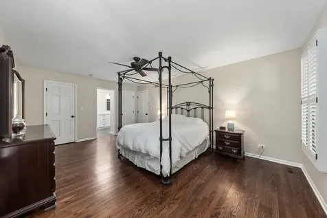 1177 Kenilworth Circle Naperville IL 60540