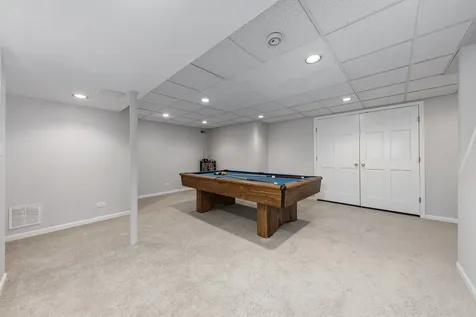 1177 Kenilworth Circle Naperville IL 60540