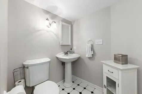 1177 Kenilworth Circle Naperville IL 60540