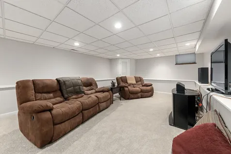 1177 Kenilworth Circle Naperville IL 60540