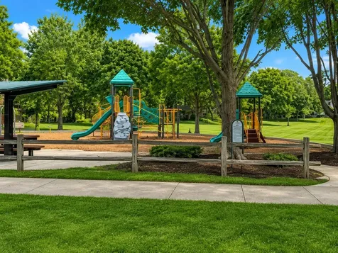 1177 Kenilworth Circle Naperville IL 60540