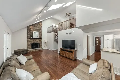 1177 Kenilworth Circle Naperville IL 60540