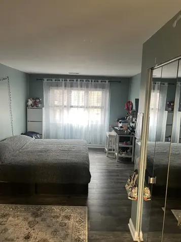 9355 Landings Lane Des Plaines IL 60016