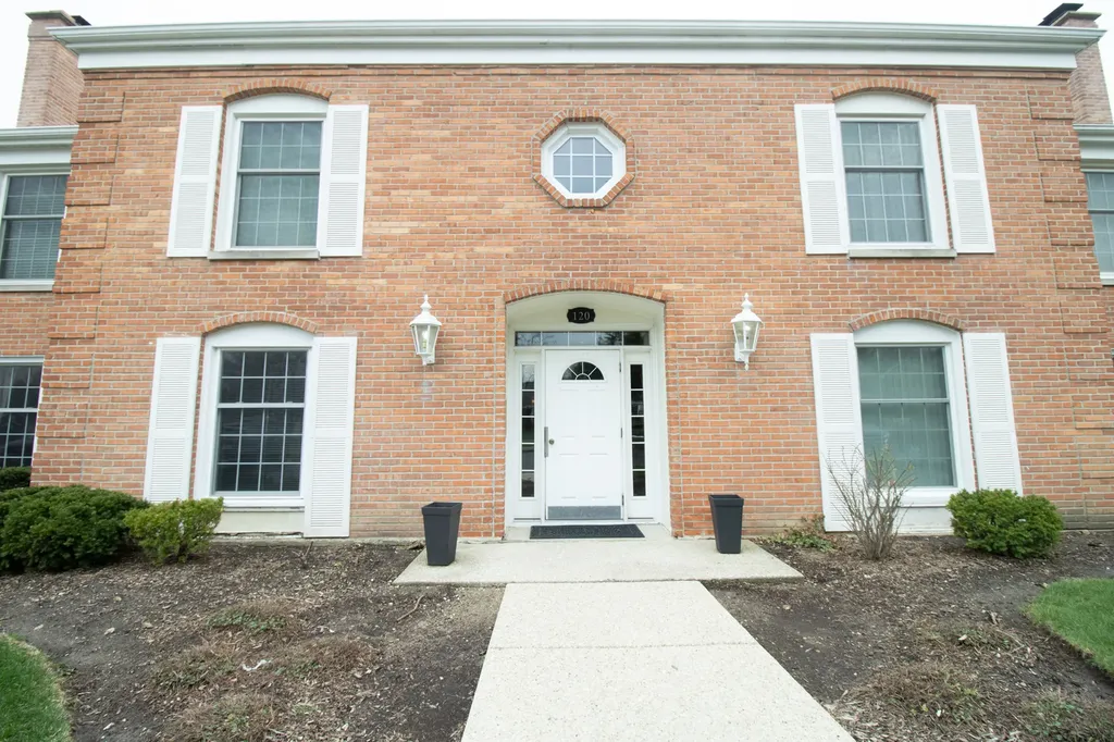 120 Carriage Way Drive Burr Ridge IL 60527