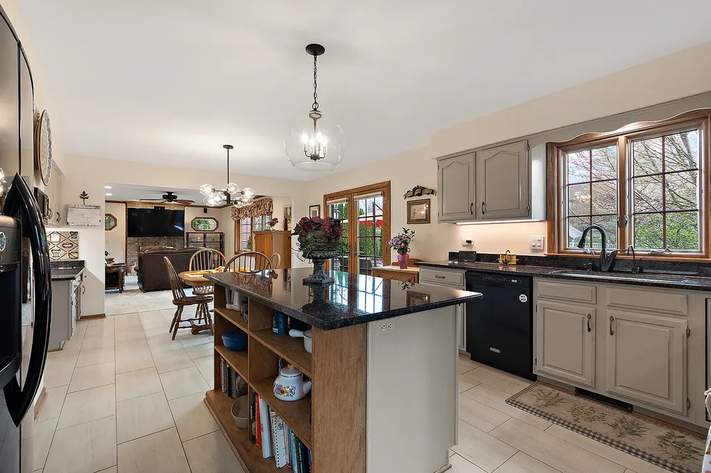 10711 Landings Drive Orland Park IL 60467