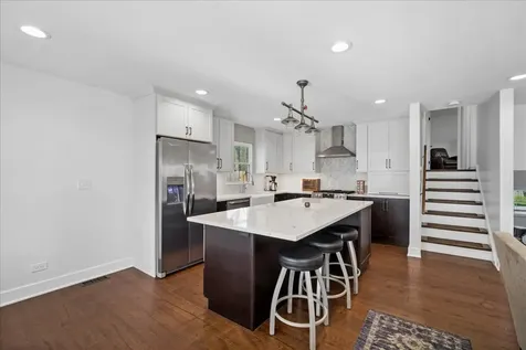 1230 Greenwood Court Deerfield IL 60015