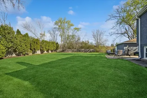 1230 Greenwood Court Deerfield IL 60015