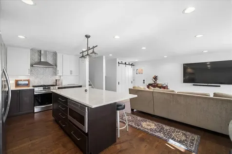 1230 Greenwood Court Deerfield IL 60015
