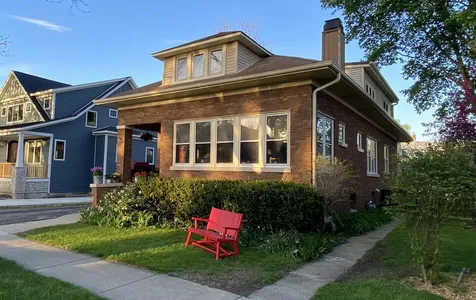 407 North Pine Avenue Arlington Heights IL 60004