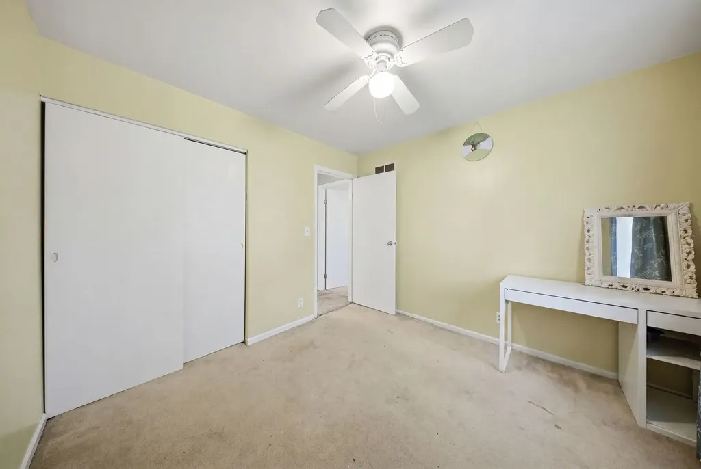 1240 Foxcroft Drive Aurora IL 60506