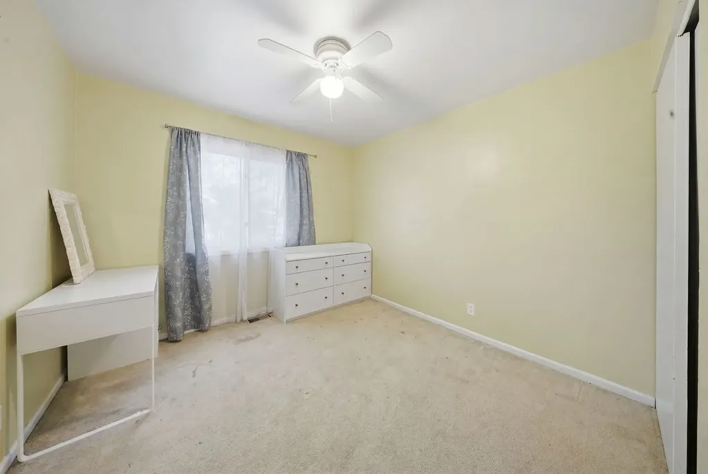 1240 Foxcroft Drive Aurora IL 60506
