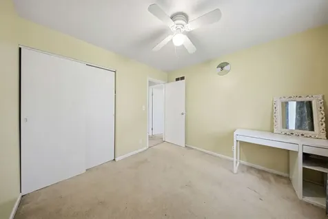 1240 Foxcroft Drive Aurora IL 60506