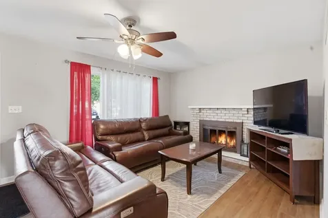 1240 Foxcroft Drive Aurora IL 60506