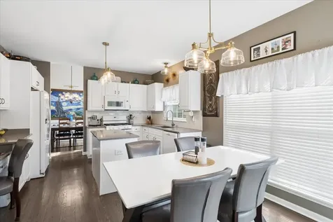 29676 North Environ Circle Lake Bluff IL 60044