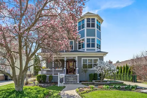 6883 West Hobart Avenue Chicago IL 60631