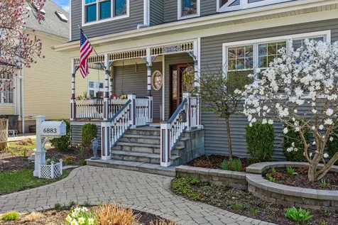 6883 West Hobart Avenue Chicago IL 60631