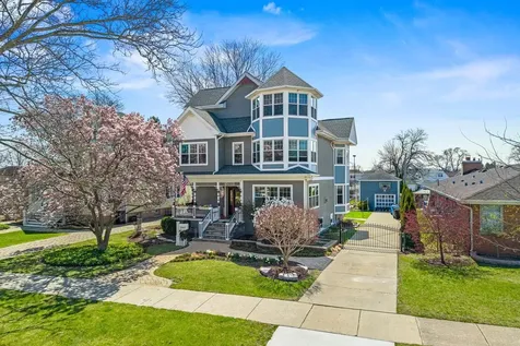 6883 West Hobart Avenue Chicago IL 60631
