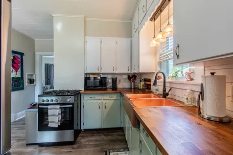 225 West Central Avenue Princeton IL 61356