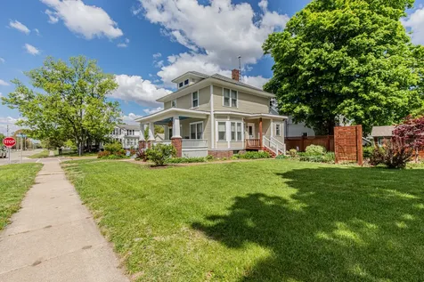 225 West Central Avenue Princeton IL 61356