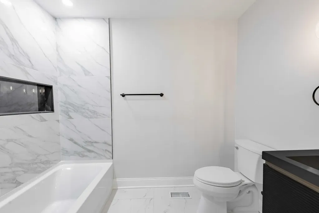 5S254 Middle Road Naperville IL 60563