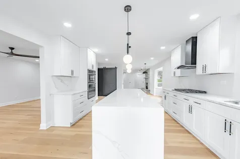 5S254 Middle Road Naperville IL 60563