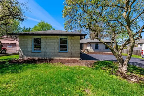 5S254 Middle Road Naperville IL 60563