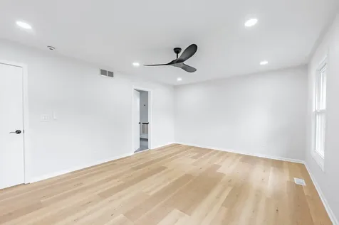 5S254 Middle Road Naperville IL 60563
