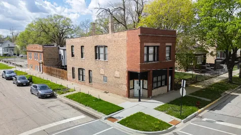6956 South Carpenter Street Chicago IL 60621