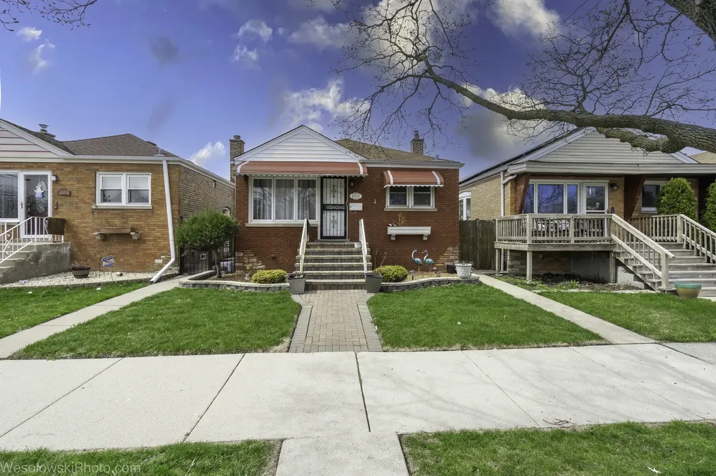 6528 South Kildare Avenue Chicago IL 60629