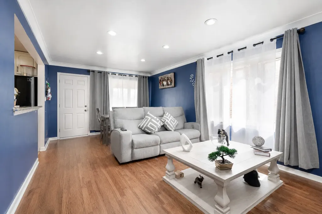 6528 South Kildare Avenue Chicago IL 60629