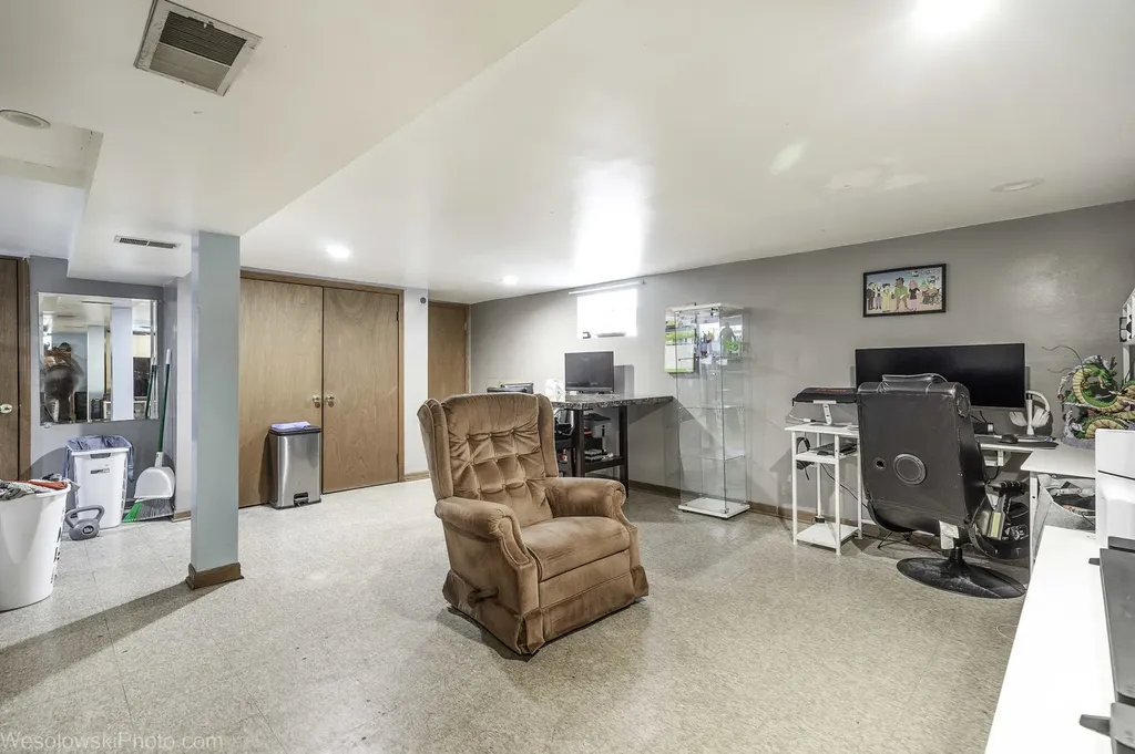 6528 South Kildare Avenue Chicago IL 60629
