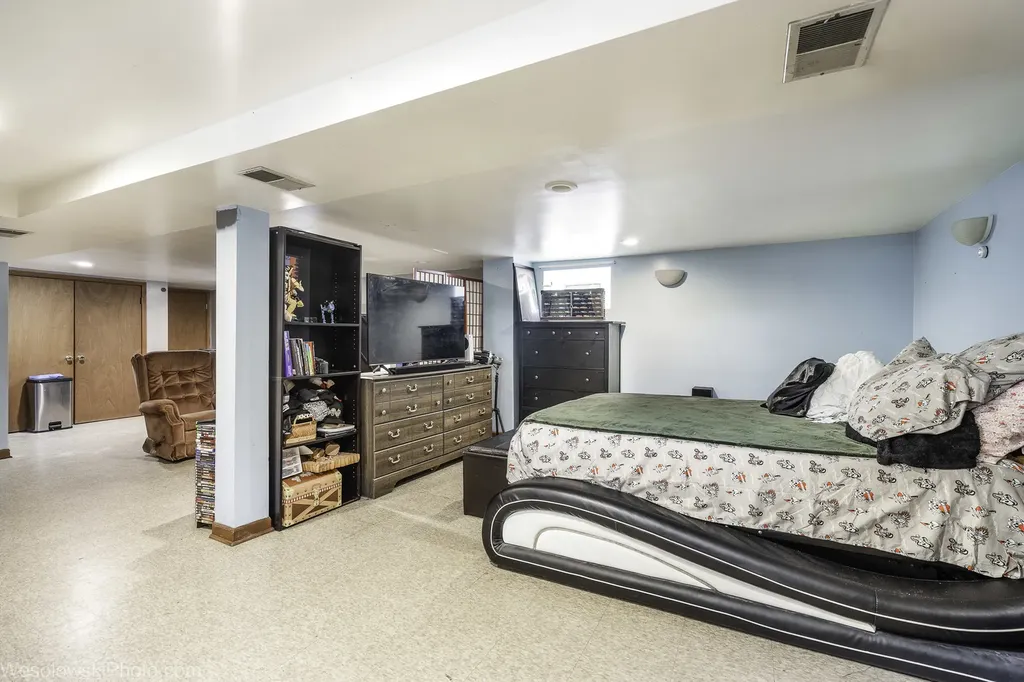 6528 South Kildare Avenue Chicago IL 60629