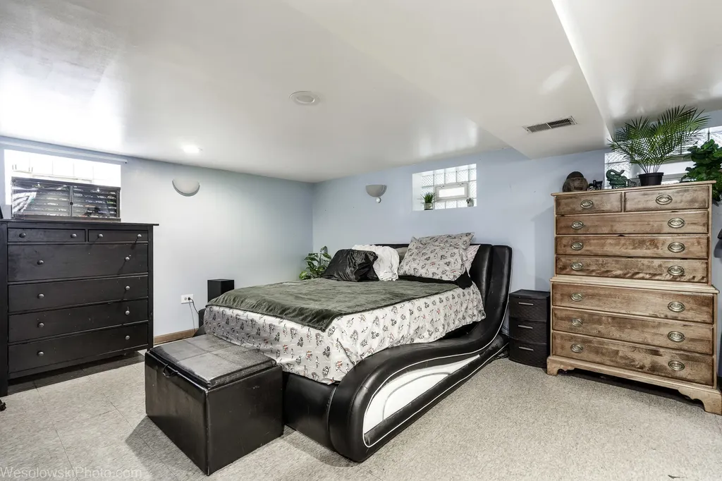 6528 South Kildare Avenue Chicago IL 60629