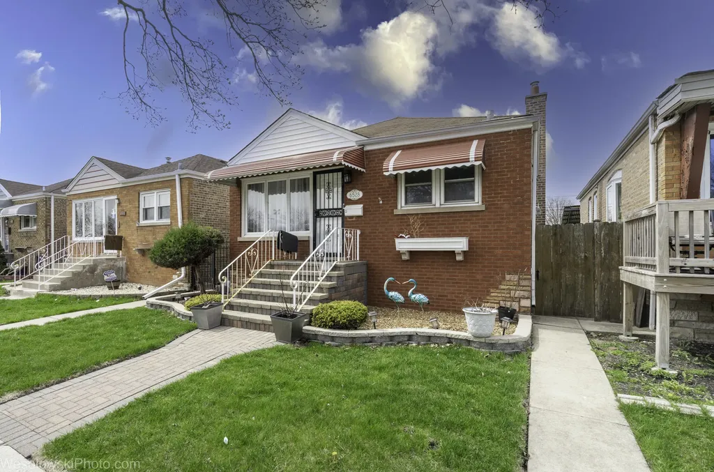 6528 South Kildare Avenue Chicago IL 60629
